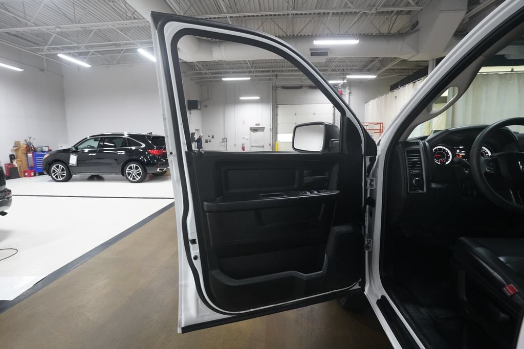 Used 2023 RAM 1500 Tradesman AWD/4WD image 27