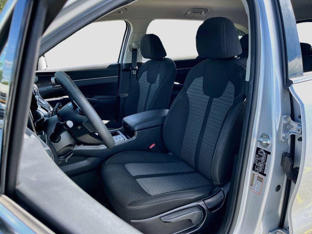 Used 2022 Kia Sorento LX FWD image 19