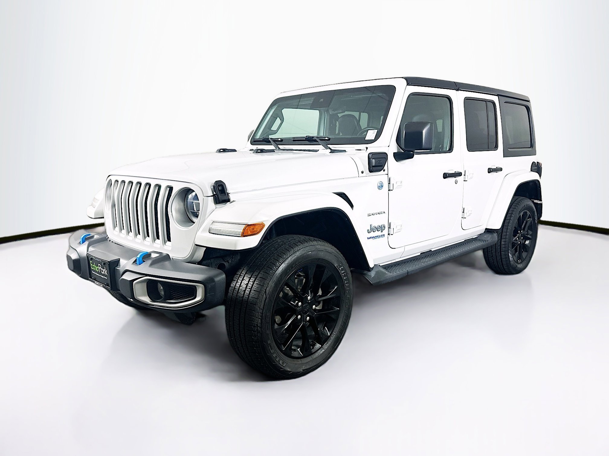 Used 2022 Jeep Wrangler Sahara w/ Safety Group image 3