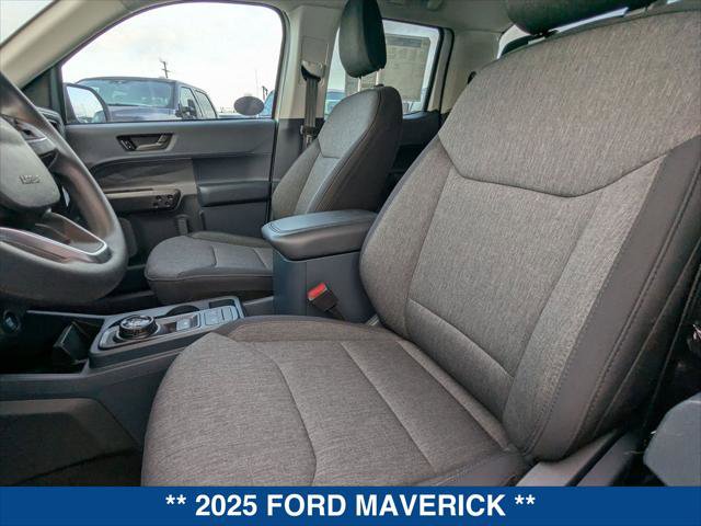New 2025 Ford Maverick XLT w/ Black Appearance Package image 8