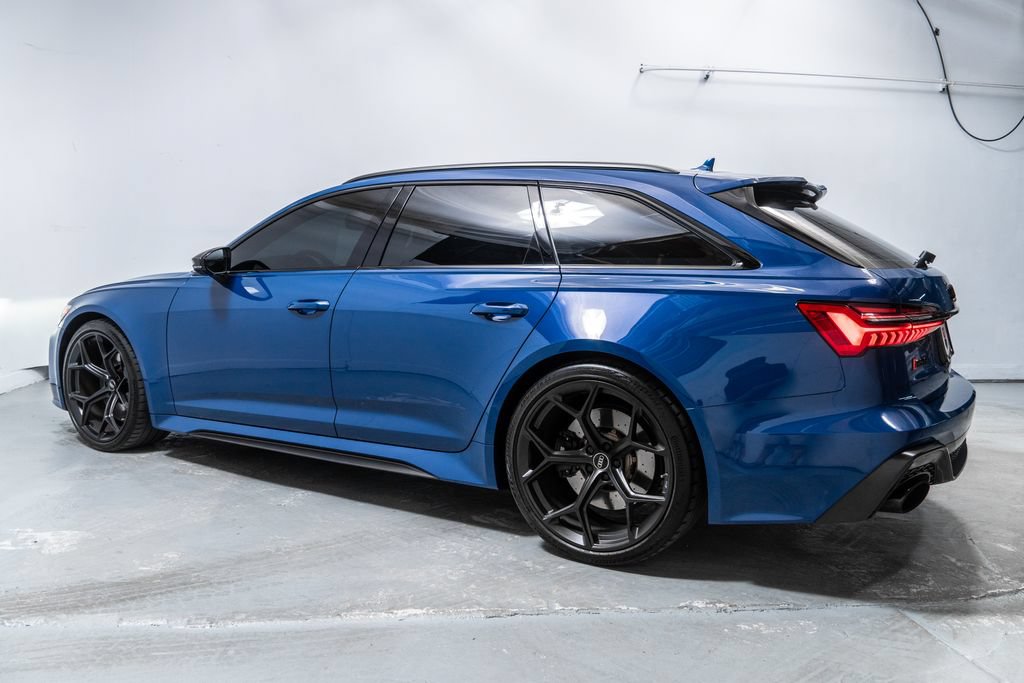 Used 2024 Audi RS 6 performance w/ Matte Carbon Package AWD/4WD image 2