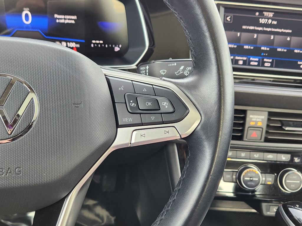 Used 2024 Volkswagen Jetta SE image 10