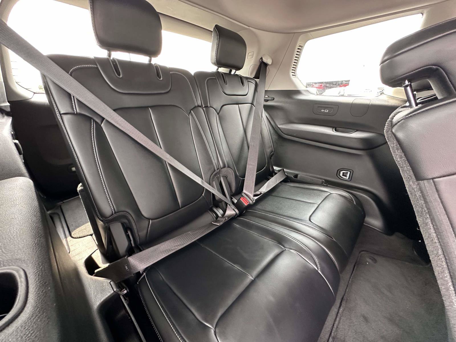 Used 2021 Jeep Grand Cherokee L Limited AWD/4WD image 38