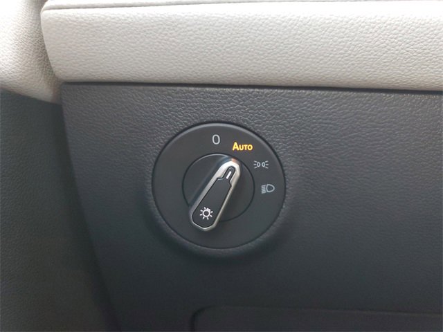 Certified 2025 Volkswagen Taos S image 27