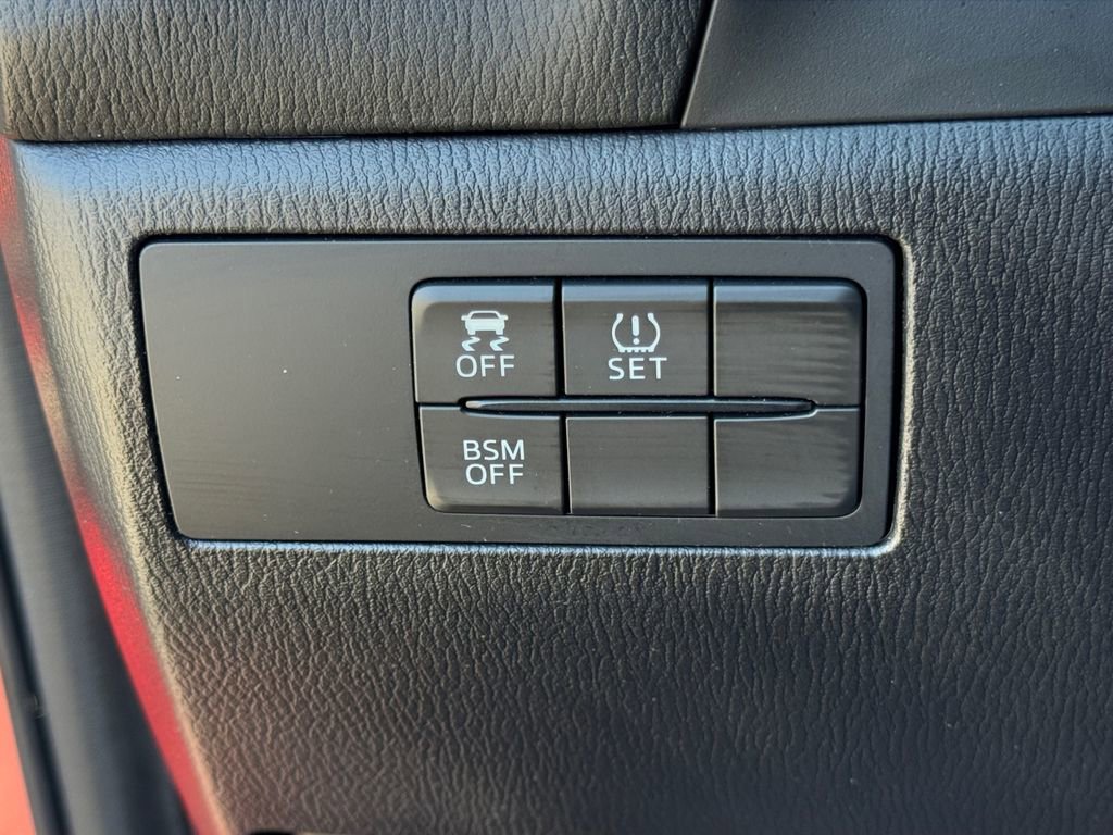 Used 2016 MAZDA MAZDA3 i Touring image 21