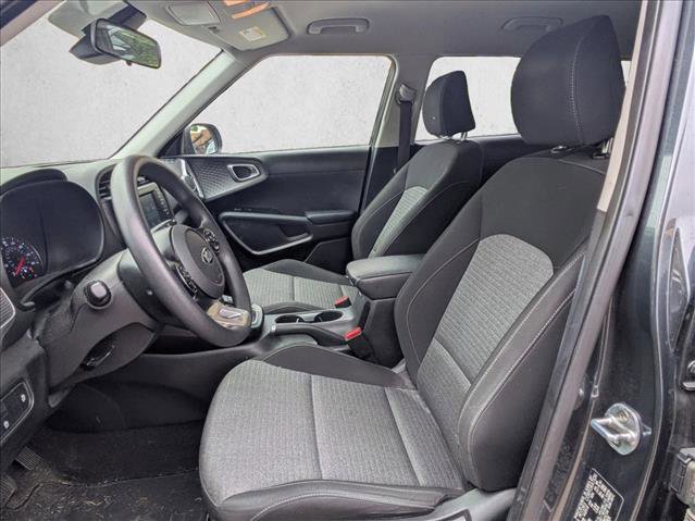 Used 2020 Kia Soul S FWD image 11