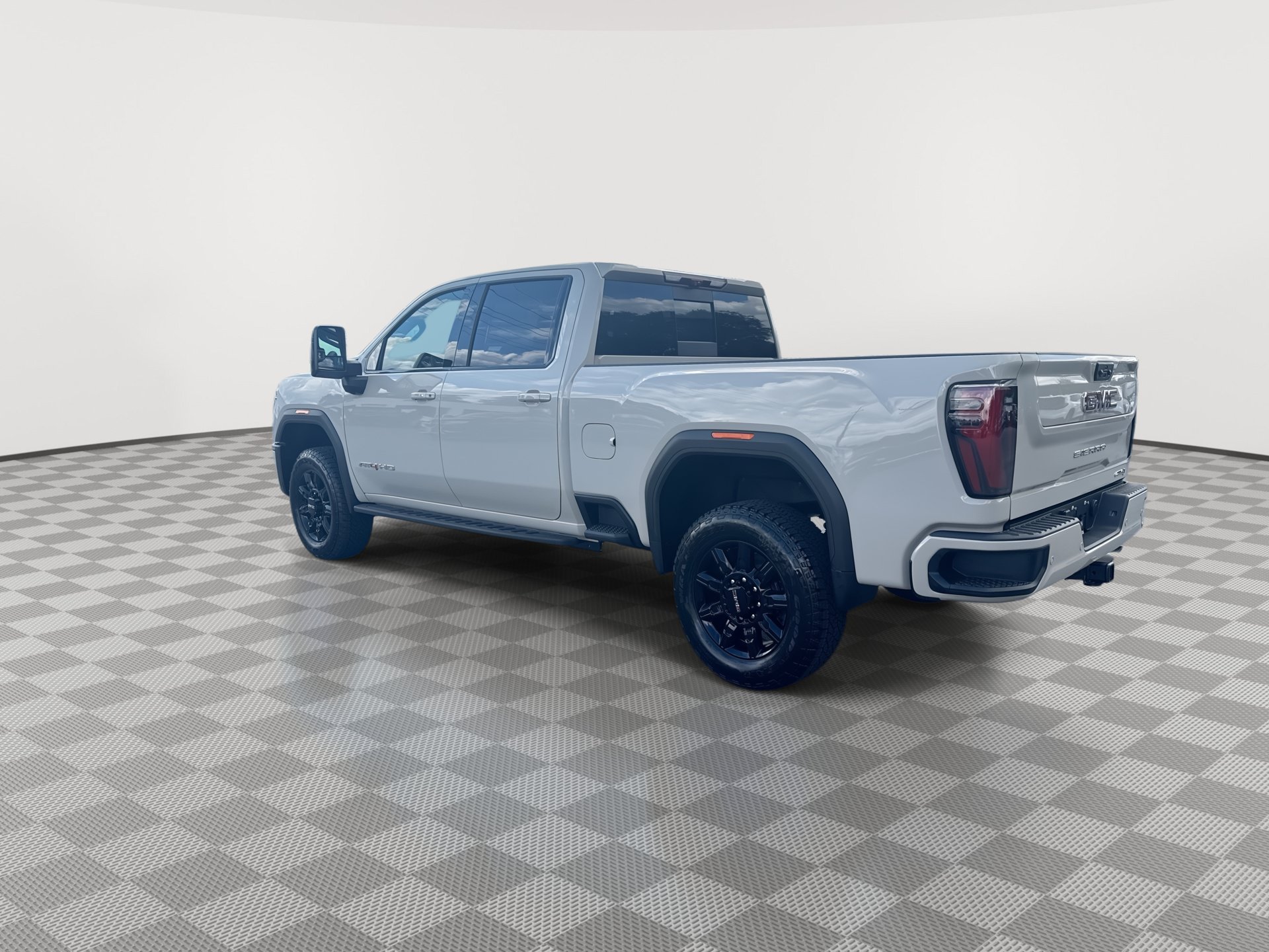 New 2026 GMC Sierra 2500 AT4 w/ AT4 Premium Plus Package AWD/4WD image 6