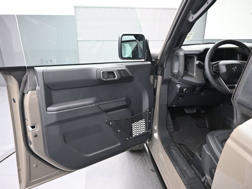 New 2026 Ford Bronco Big Bend w/ Black Diamond Package AWD/4WD image 8