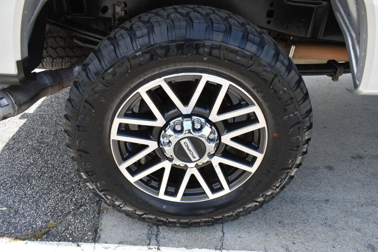 Used 2017 Ford F250 Lariat w/ Lariat Value Package AWD/4WD image 34