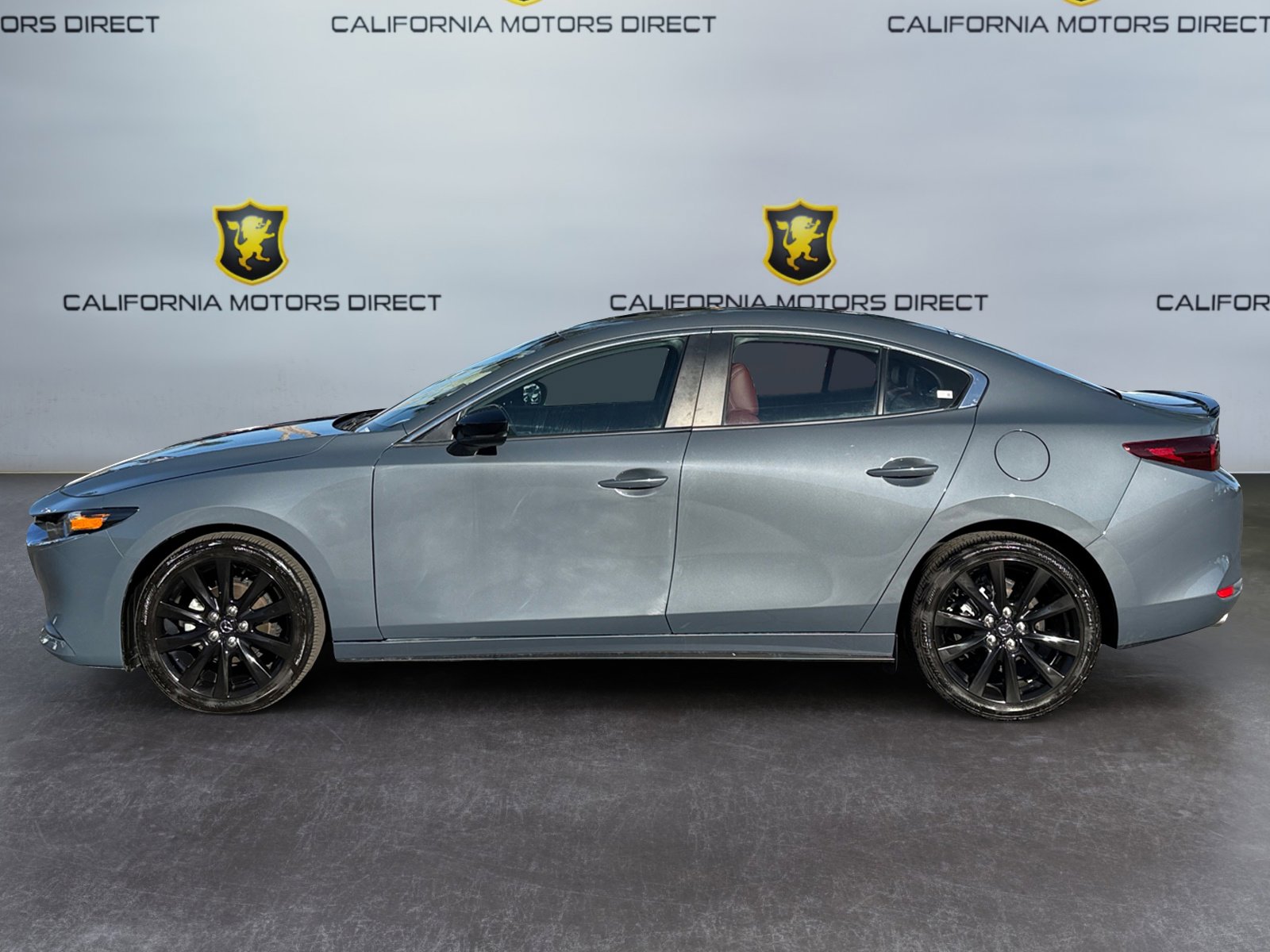 Used 2023 MAZDA MAZDA3 s image 2