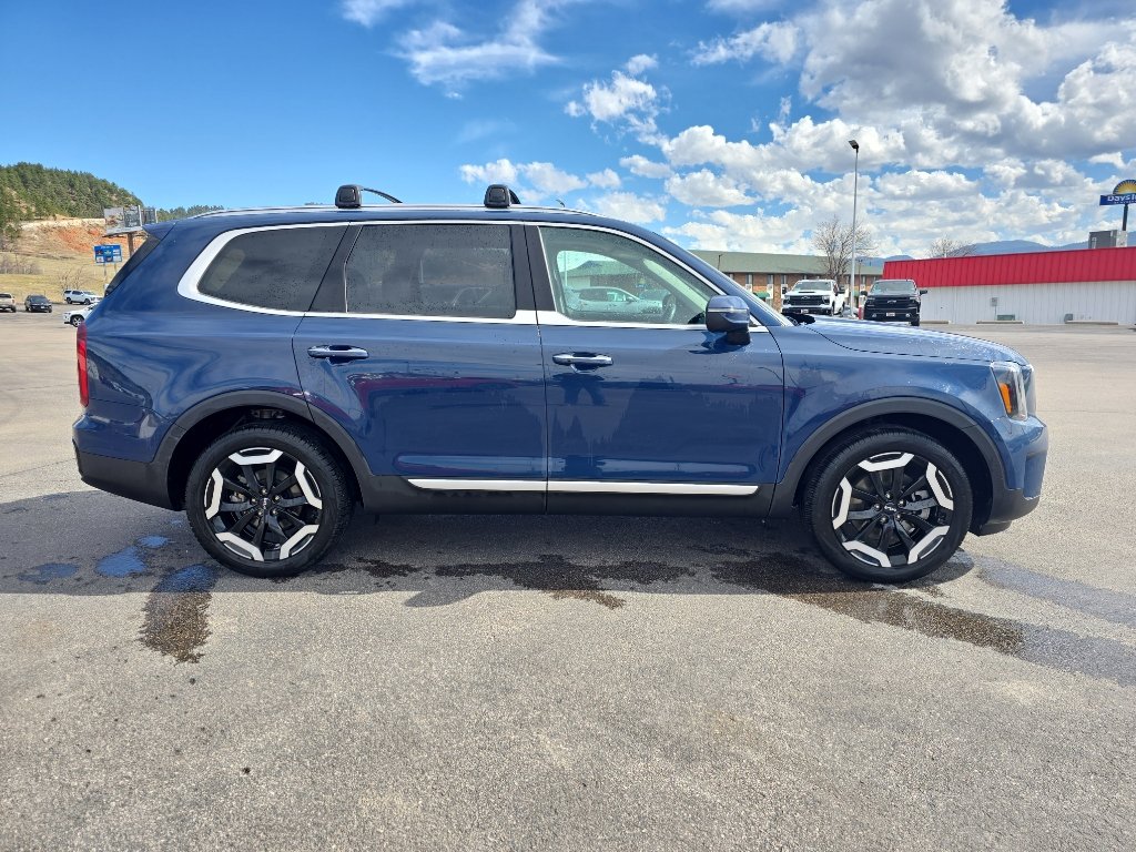Used 2025 Kia Telluride S image 35