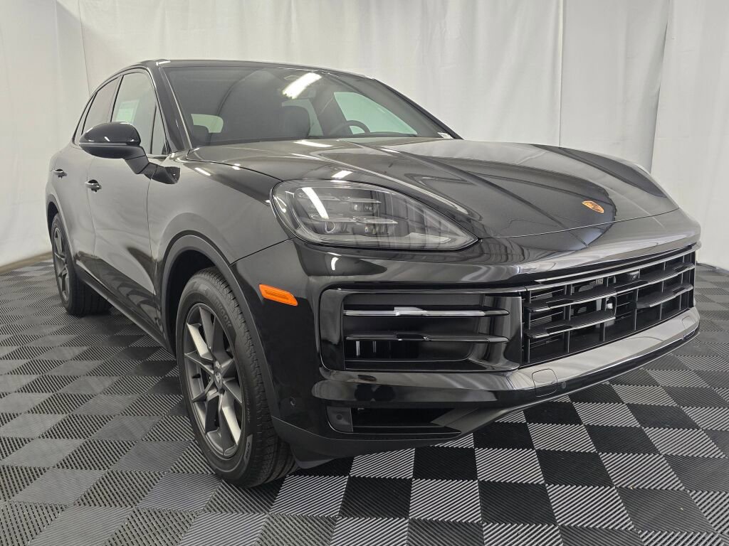 New 2026 Porsche Cayenne AWD/4WD image 9