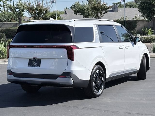 New 2026 Kia Carnival EX FWD image 2