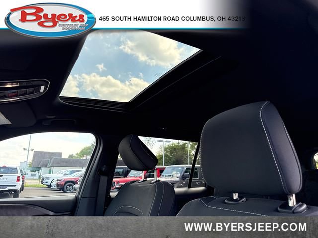 New 2025 Jeep Grand Cherokee L Laredo w/ Luxury Tech Group I image 4