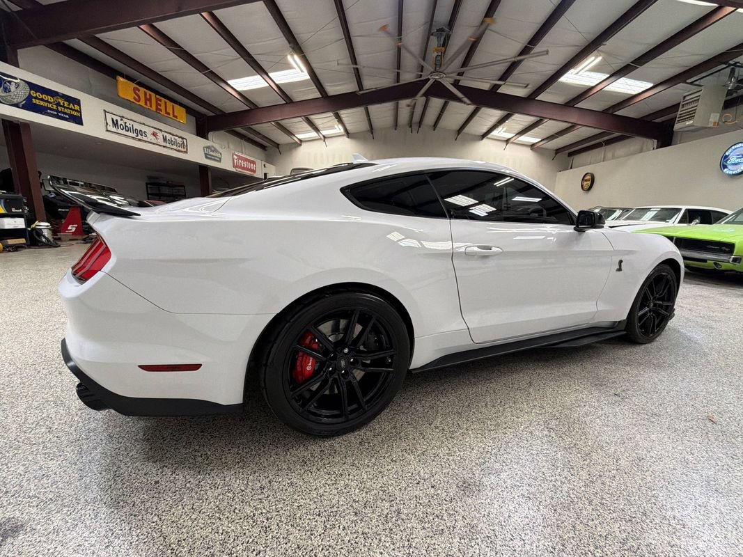 Used 2020 Ford Mustang Shelby GT500 w/ Technology Package RWD image 8