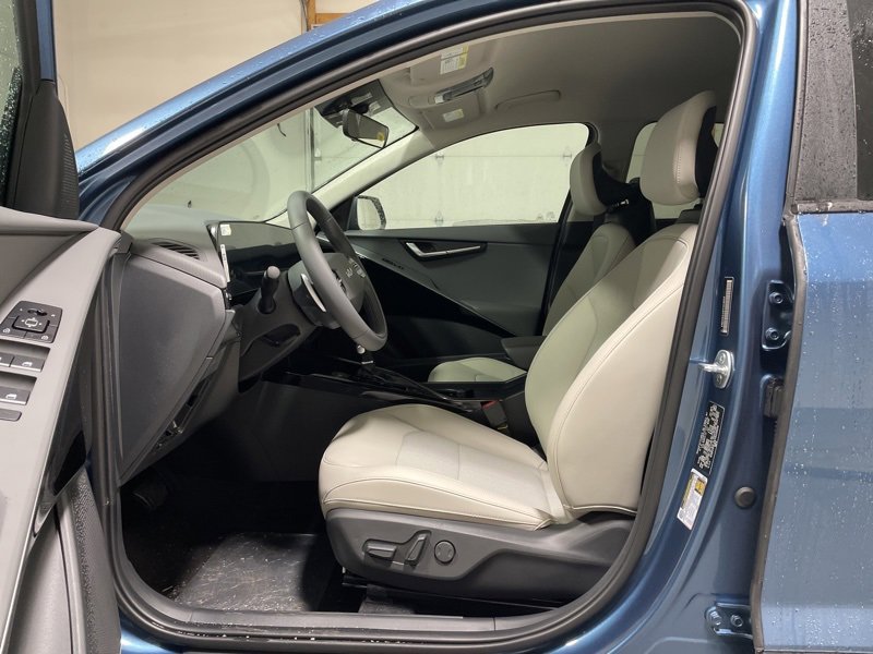 New 2026 Kia Niro EX image 16