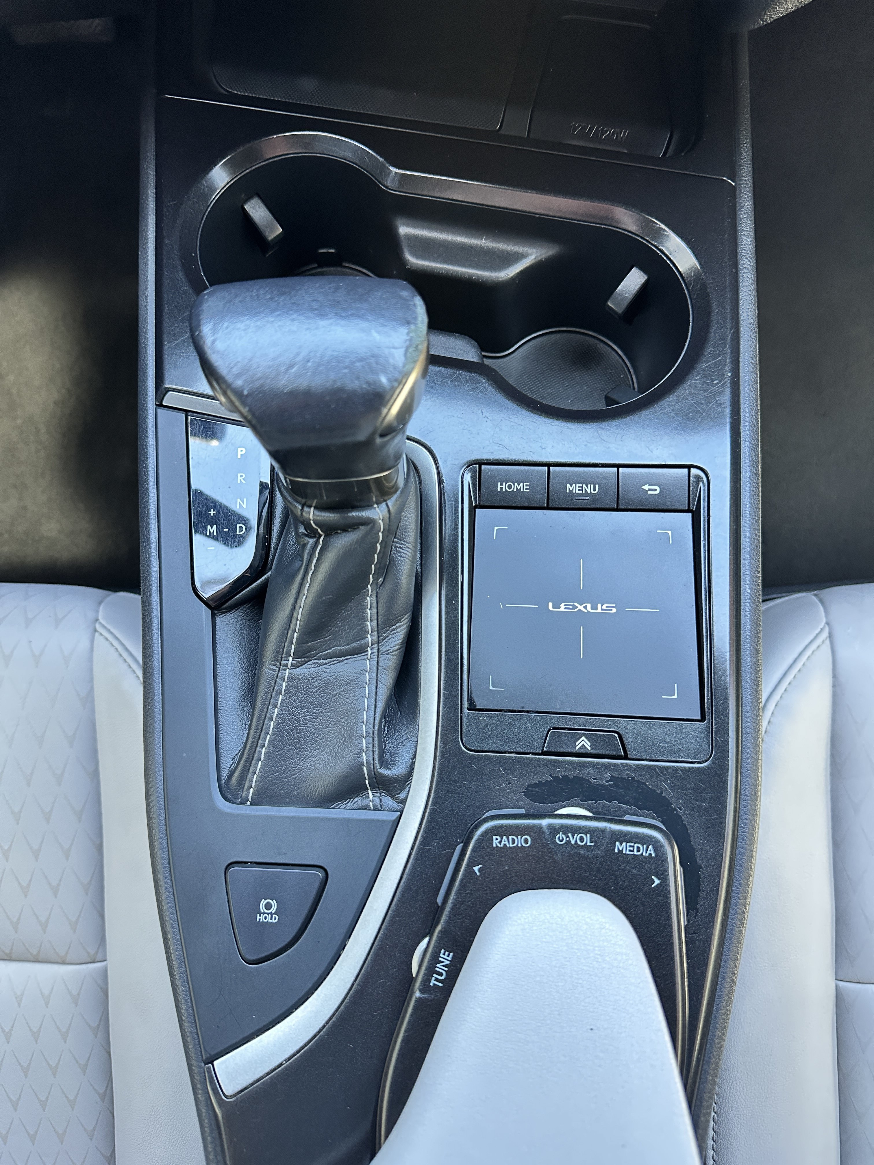 Used 2019 Lexus UX 200 w/ Accessory Package 2 FWD image 36