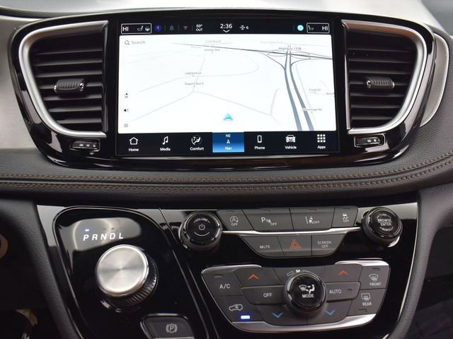 New 2026 Chrysler Pacifica Pinnacle AWD/4WD image 12