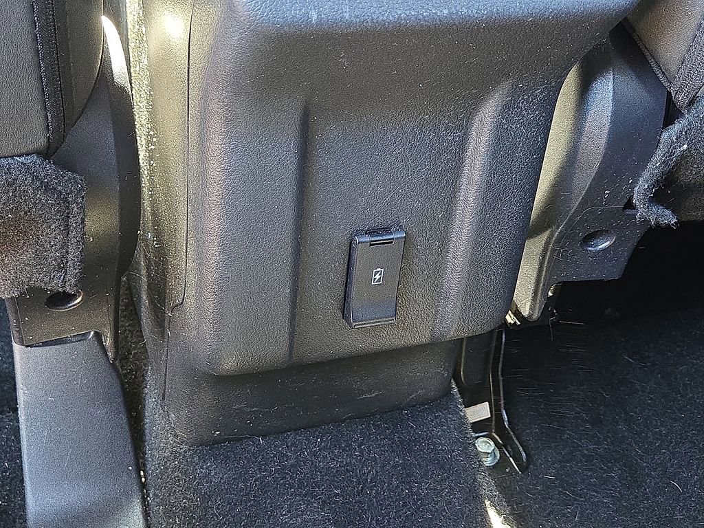 Used 2020 Mitsubishi Outlander LE image 15