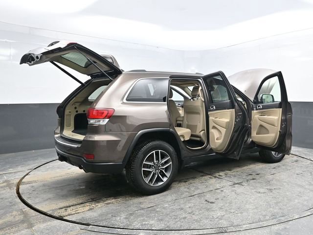 Used 2021 Jeep Grand Cherokee Limited w/ Trailer Tow Group IV image 37