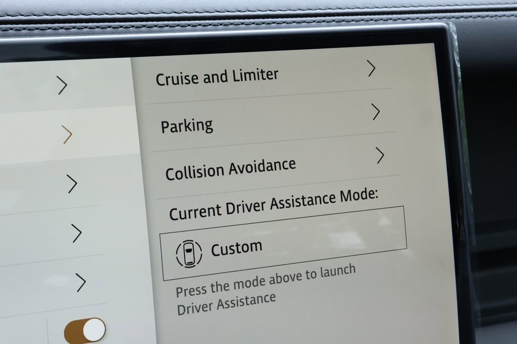 New 2026 Land Rover Defender 110 X-Dynamic SE AWD/4WD image 26