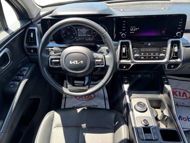 Certified 2023 Kia Sorento EX AWD/4WD image 13