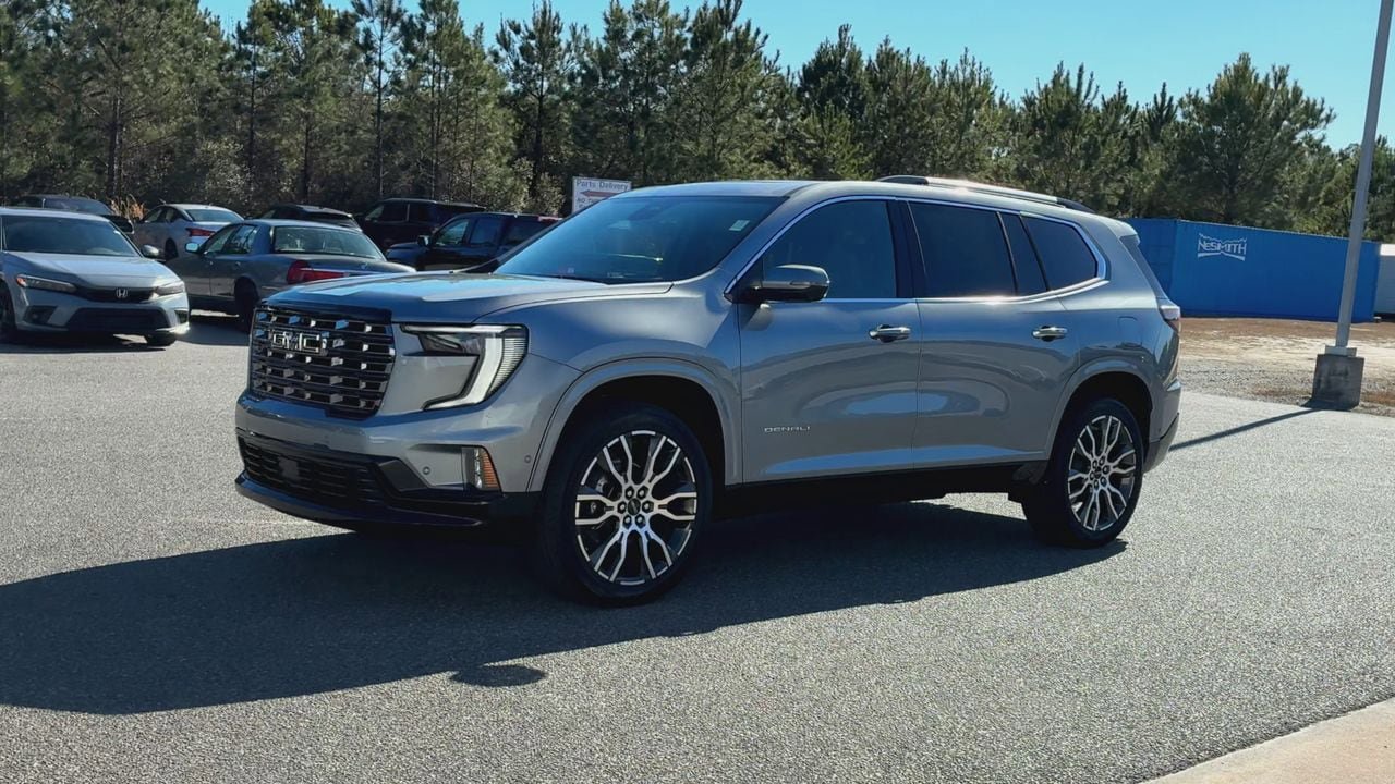 New 2026 GMC Acadia Denali Ultimate w/ LPO, Floor Liner Package image 39