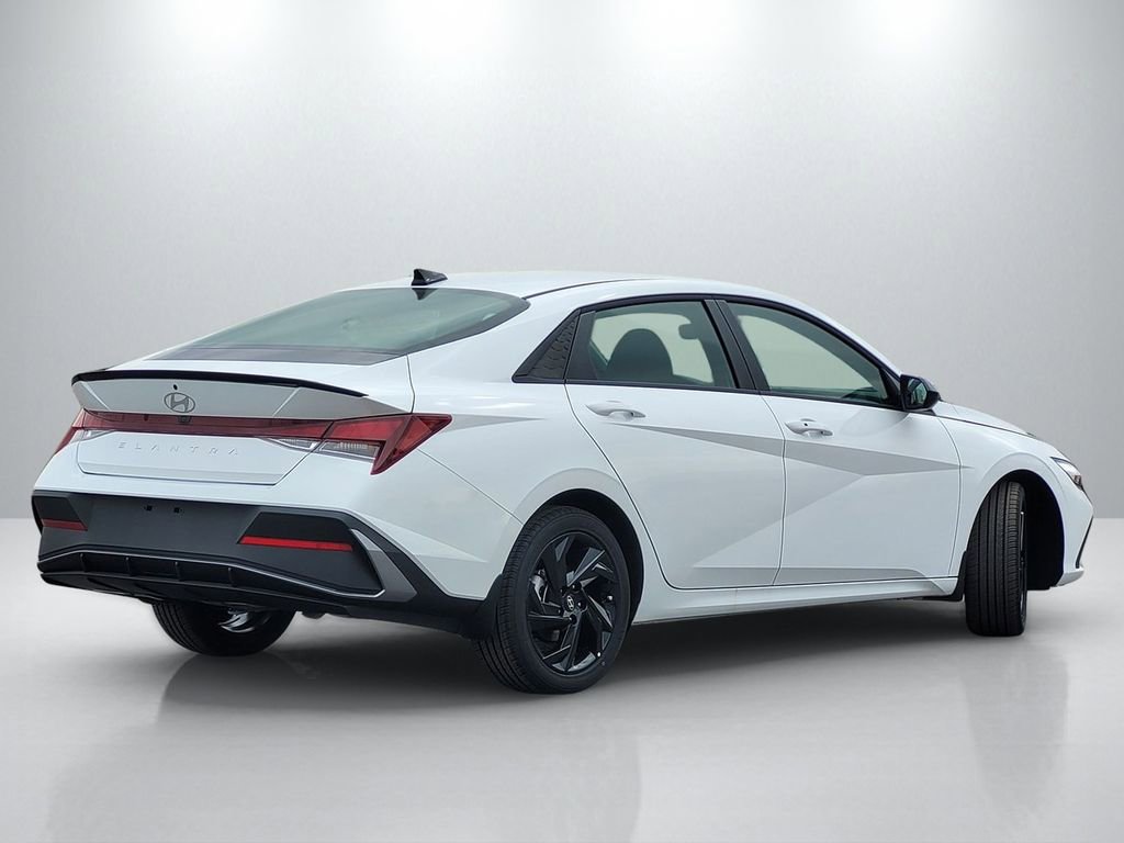 New 2026 Hyundai Elantra Sport w/ Cargo Package FWD image 4