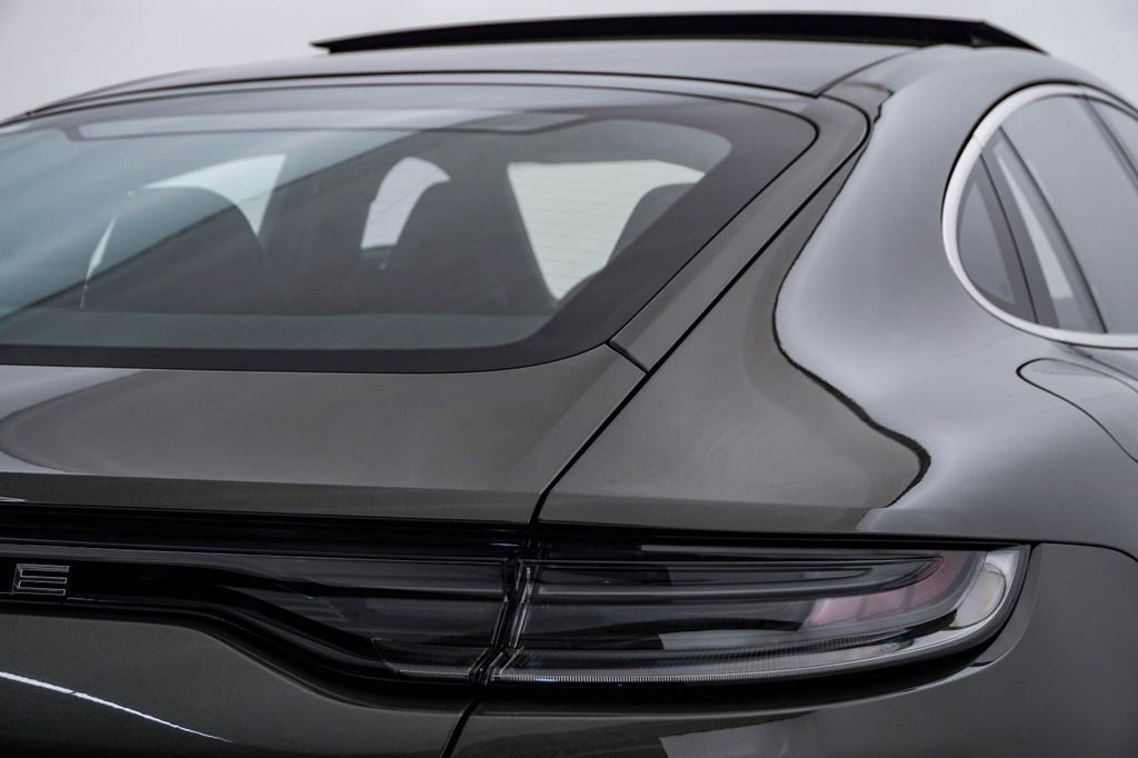 Certified 2023 Porsche Panamera 4 Platinum Edition AWD/4WD image 13