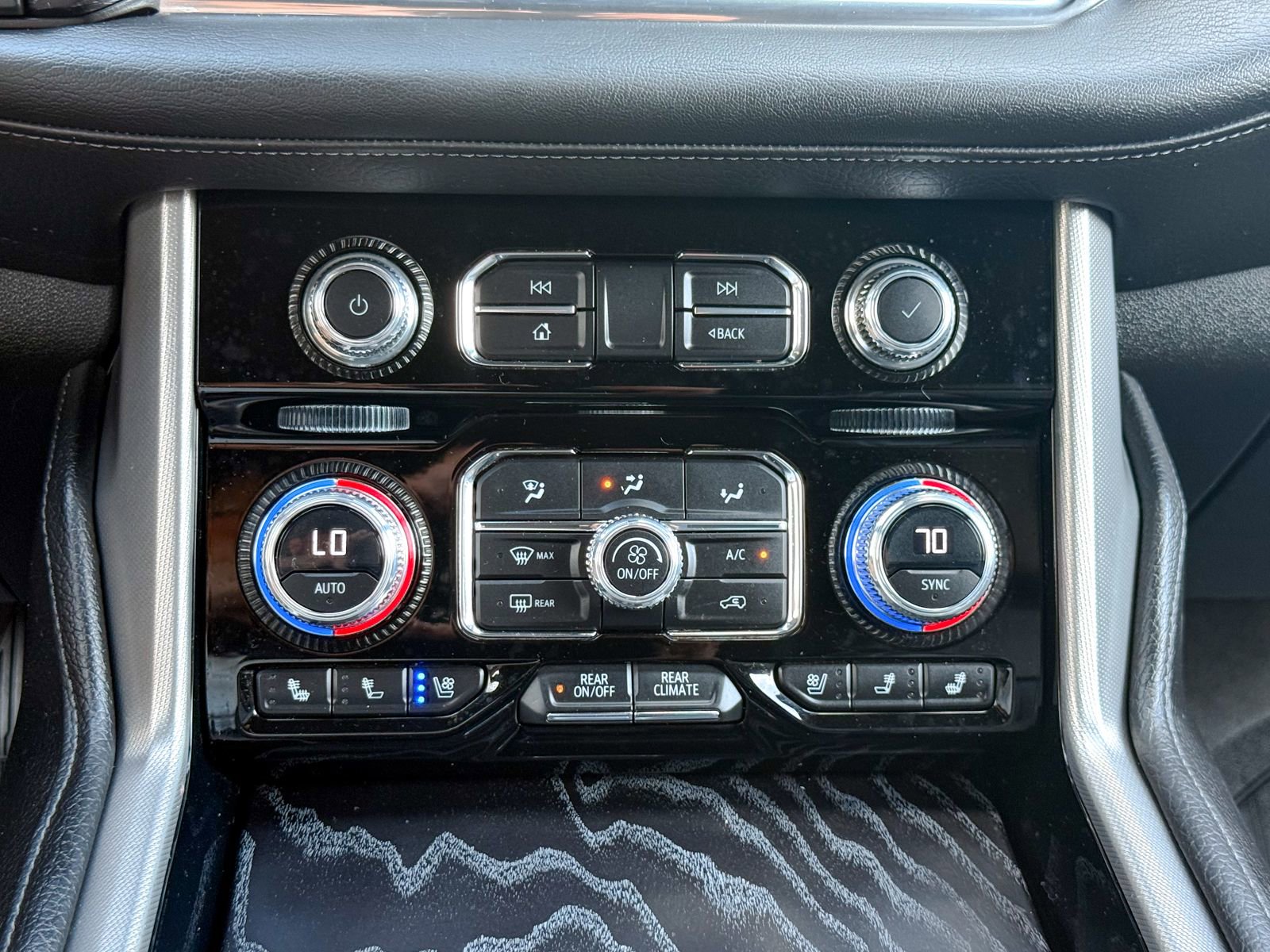 Used 2023 GMC Yukon XL Denali w/ Max Trailering Package AWD/4WD image 29