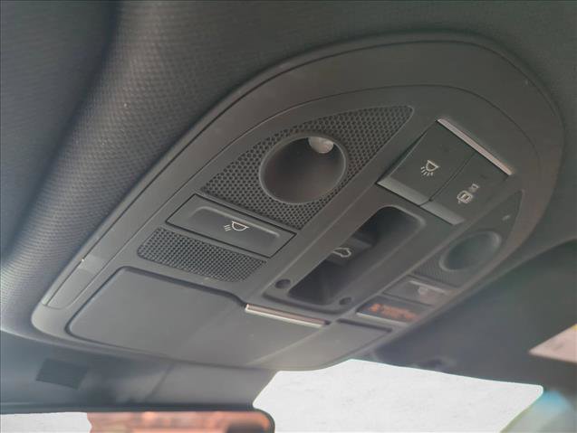 Used 2023 Genesis G70 2.0T w/ Sport Prestige Package RWD image 14