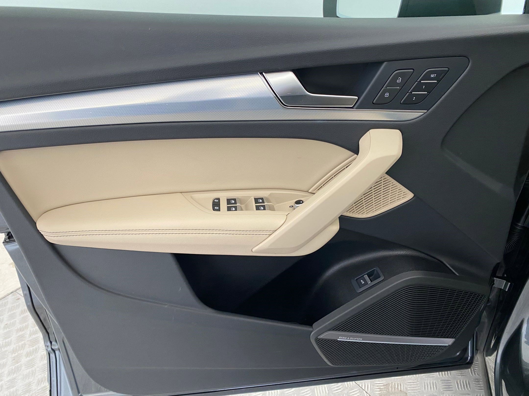 Used 2024 Audi Q5 2.0T Premium Plus w/ Premium Plus Package image 12