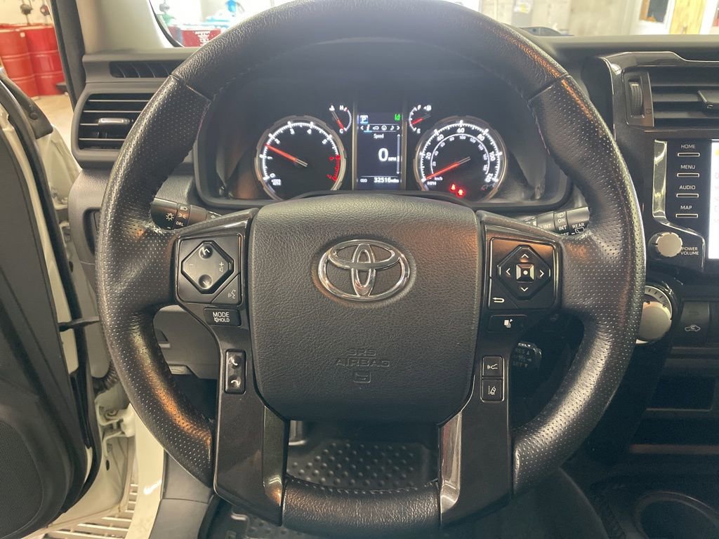 Used 2023 Toyota 4Runner TRD Off-Road Premium w/ Off Road Premium Plus Package AWD/4WD image 18