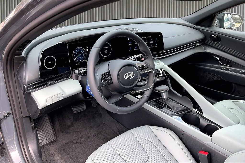 New 2026 Hyundai Elantra Limited image 7