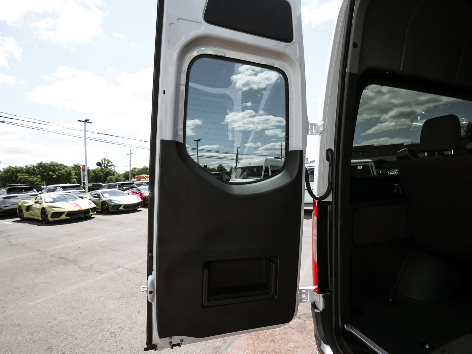 Used 2026 Mercedes-Benz Sprinter 2500 image 49