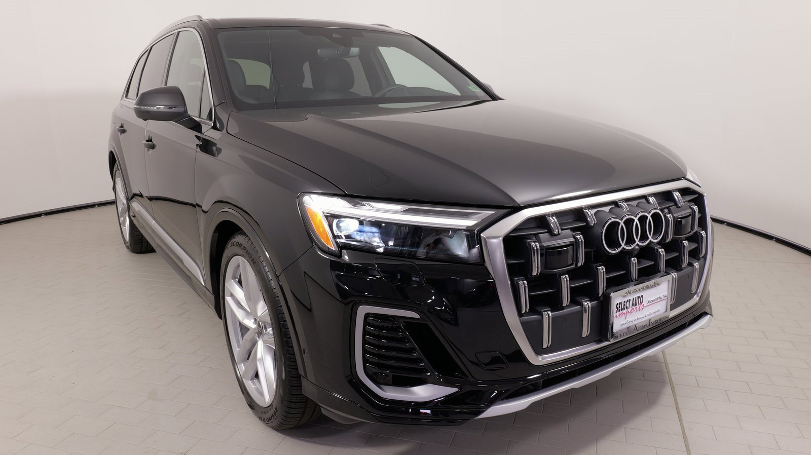 Used 2025 Audi Q7 3.0T Premium Plus w/ Premium Plus Package image 8