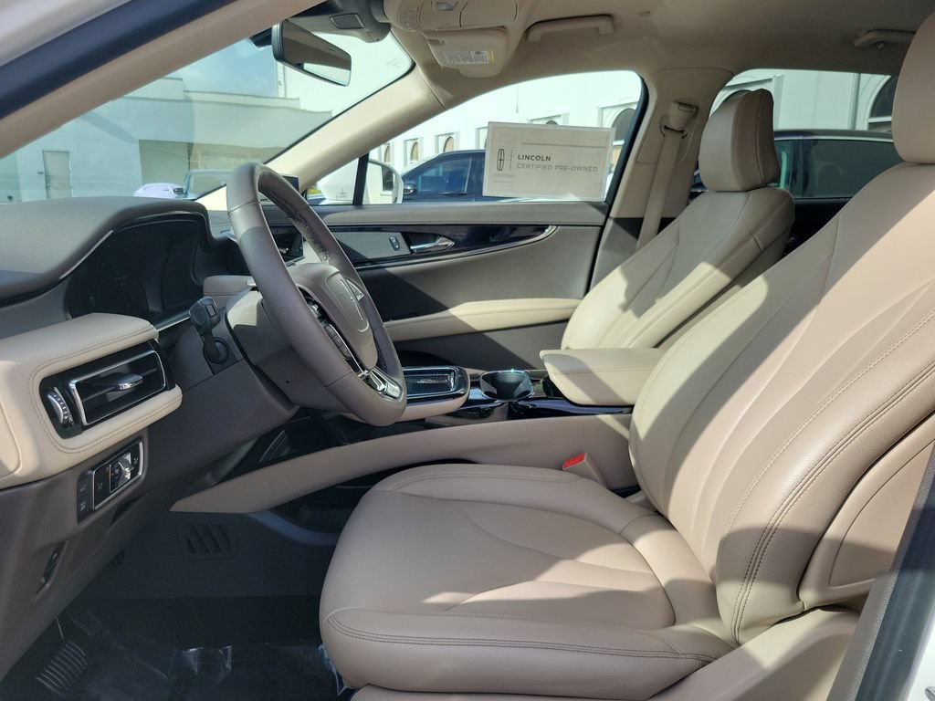 Certified 2023 Lincoln Nautilus FWD image 12