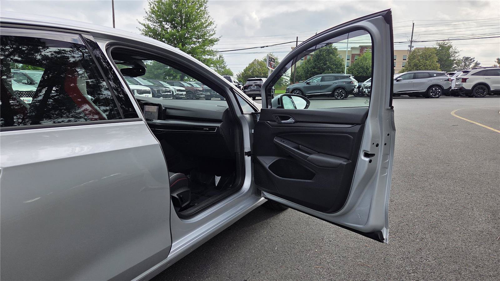 Used 2023 Volkswagen GTI SE w/ SE Leather Package FWD image 31