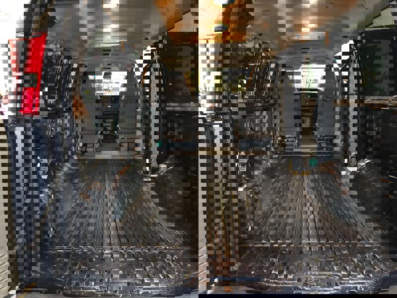 Used 2006 Chevrolet Express 1500 Passenger image 20