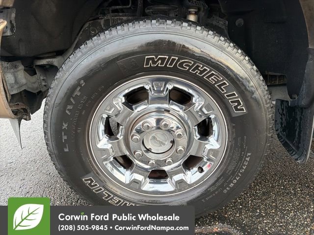 Used 2011 Ford F350 King Ranch w/ King Ranch w/Chrome Pkg image 9