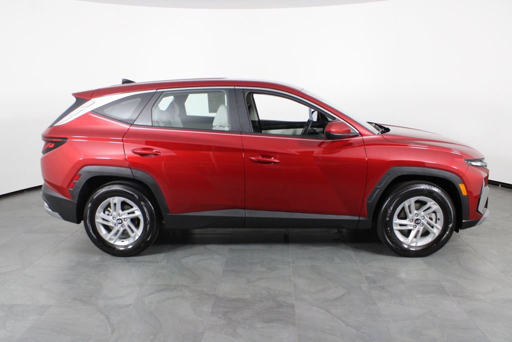 Certified 2026 Hyundai Tucson SE FWD image 15