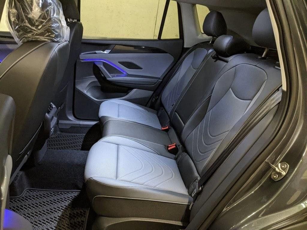 New 2026 Volkswagen Tiguan SE AWD/4WD image 22