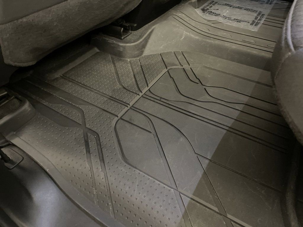 Used 2024 Chevrolet Silverado 2500 Custom w/ Custom Convenience Package image 29