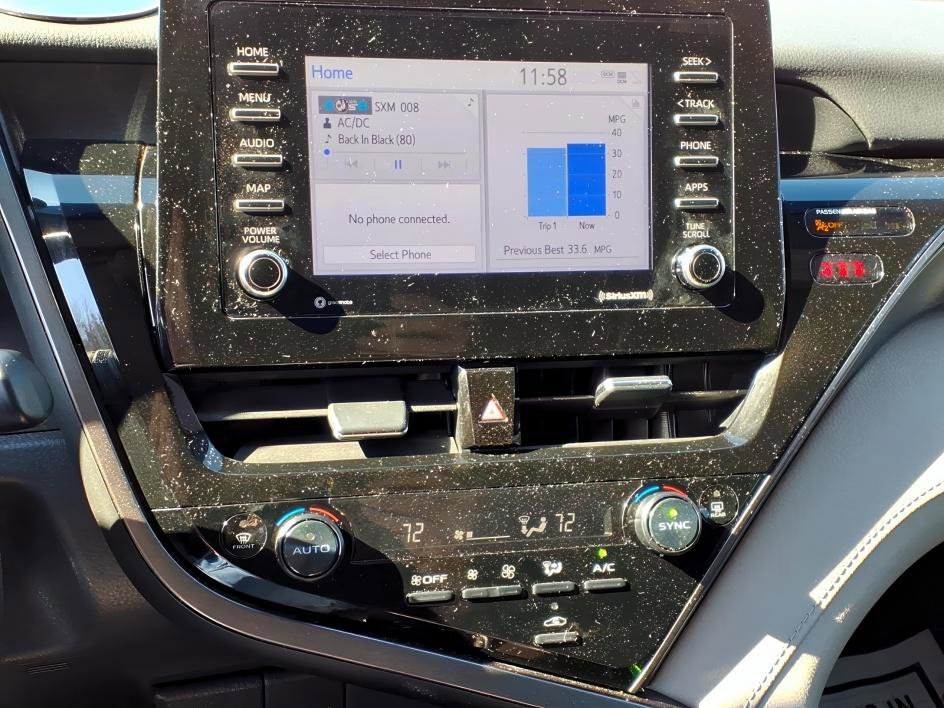 Used 2022 Toyota Camry LE image 15