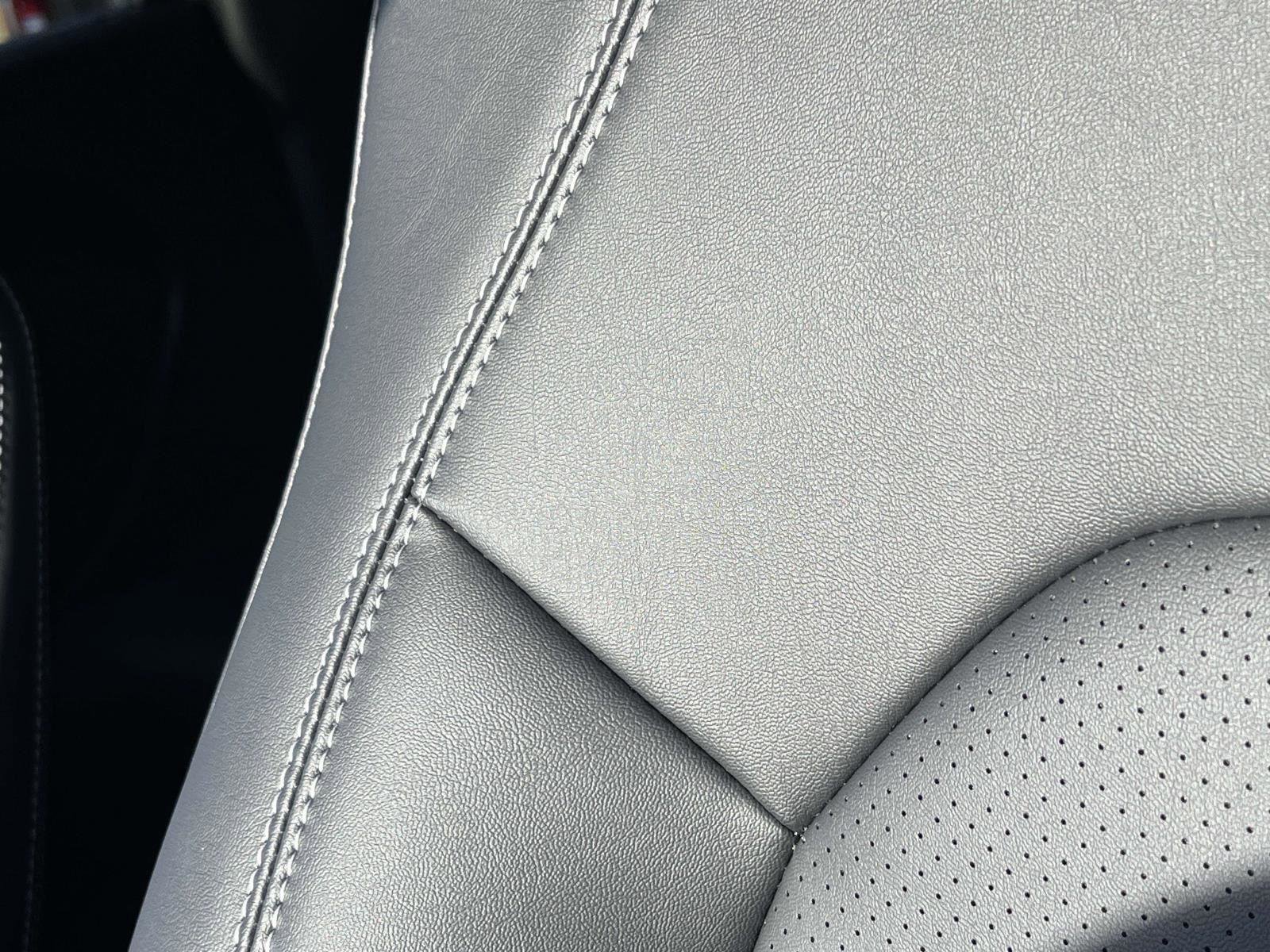 New 2026 Chrysler Pacifica Select FWD image 7