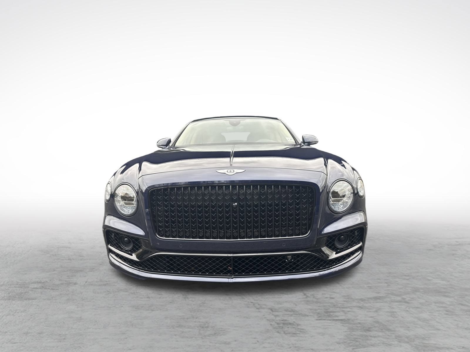 Used 2024 Bentley Flying Spur V8 image 7