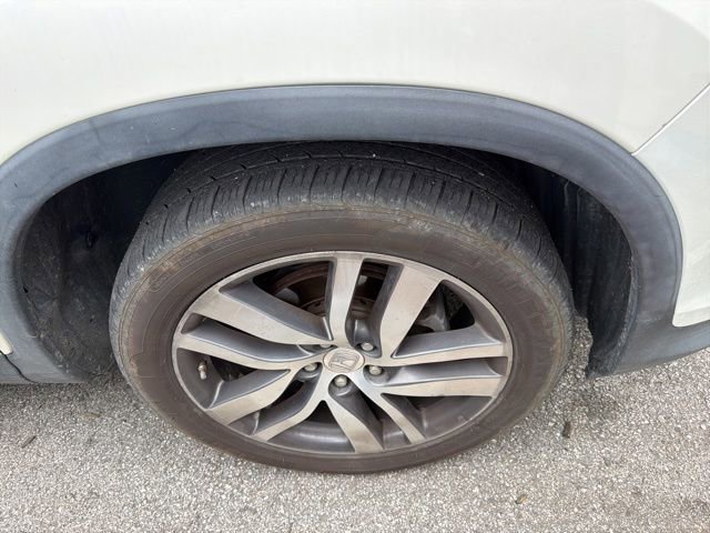 Used 2016 Honda Pilot Elite image 4