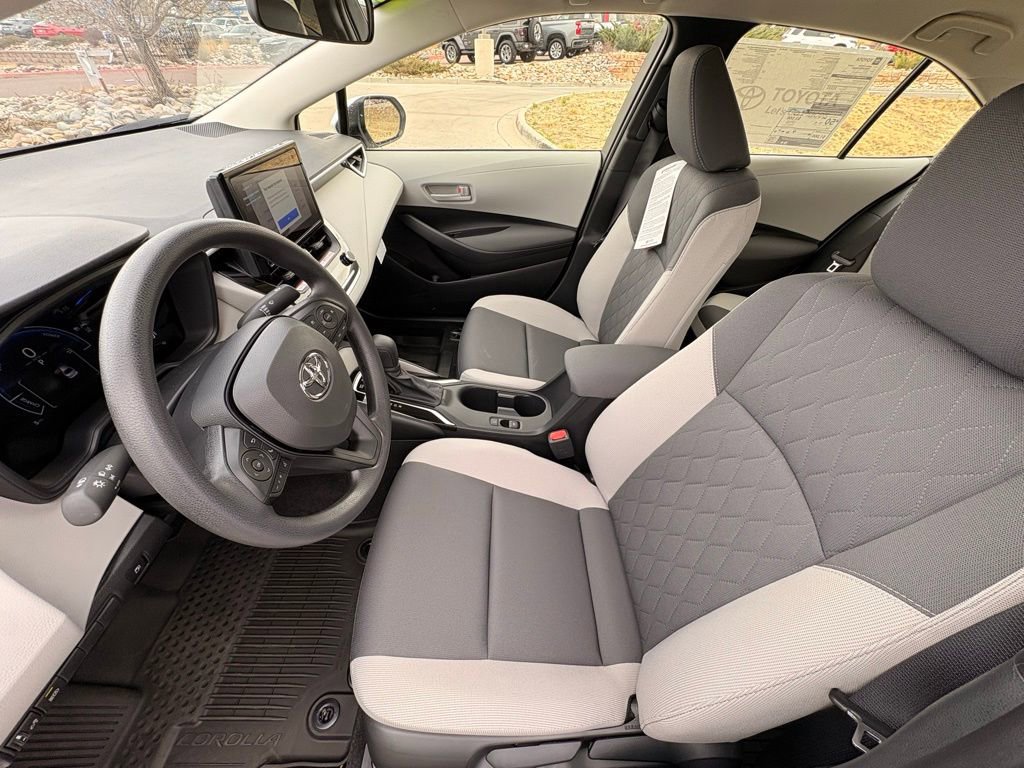 Used 2026 Toyota Corolla LE image 9