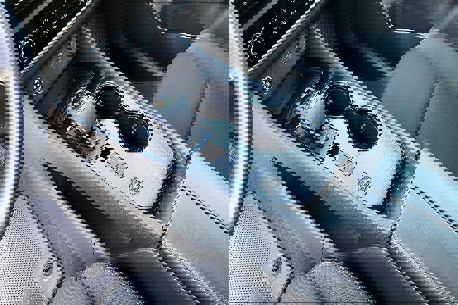 Used 2023 Nissan Rogue S image 17