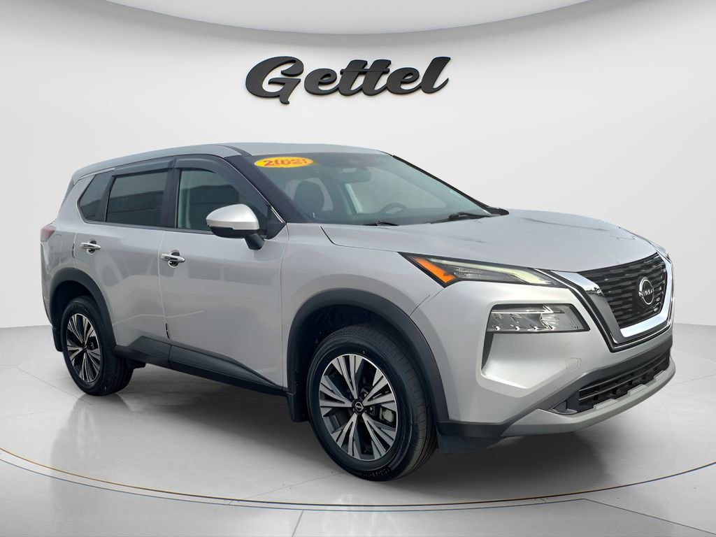 Used 2023 Nissan Rogue SV image 2